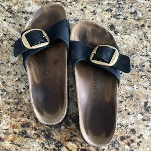 Single strap Birkenstock in GREAT condition! EU 38